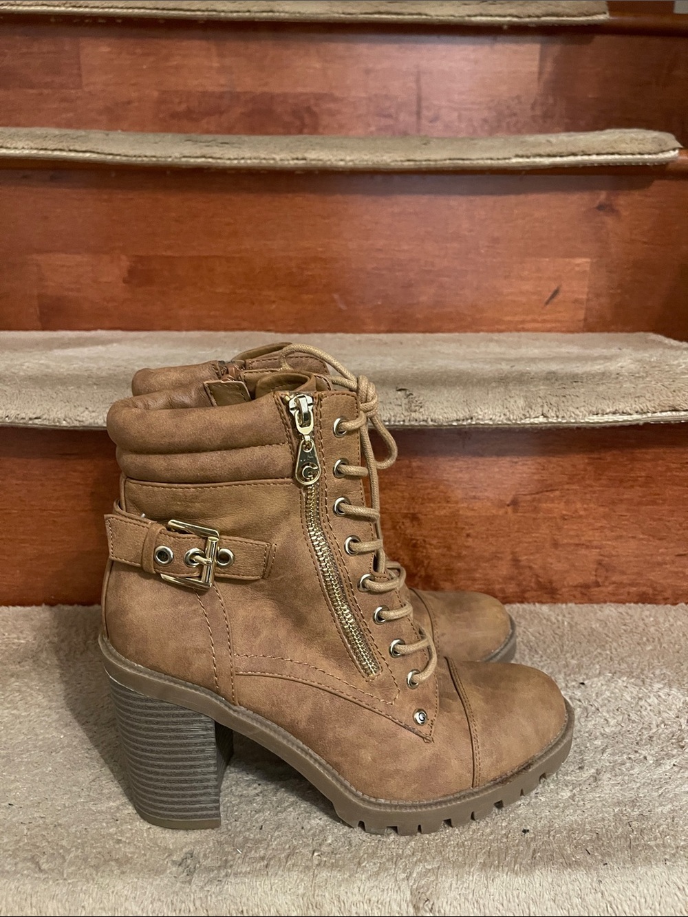 G by Guess Tan Lace-Up Block Heel Ankle Boots Size 8M Like New Condition